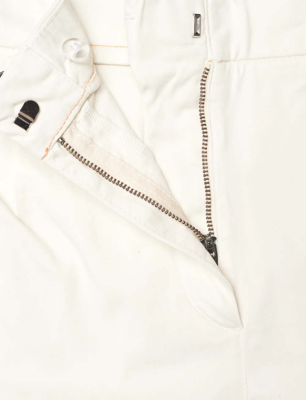 BOSS - C_Taschi-D - chino-shorts - open white - 3