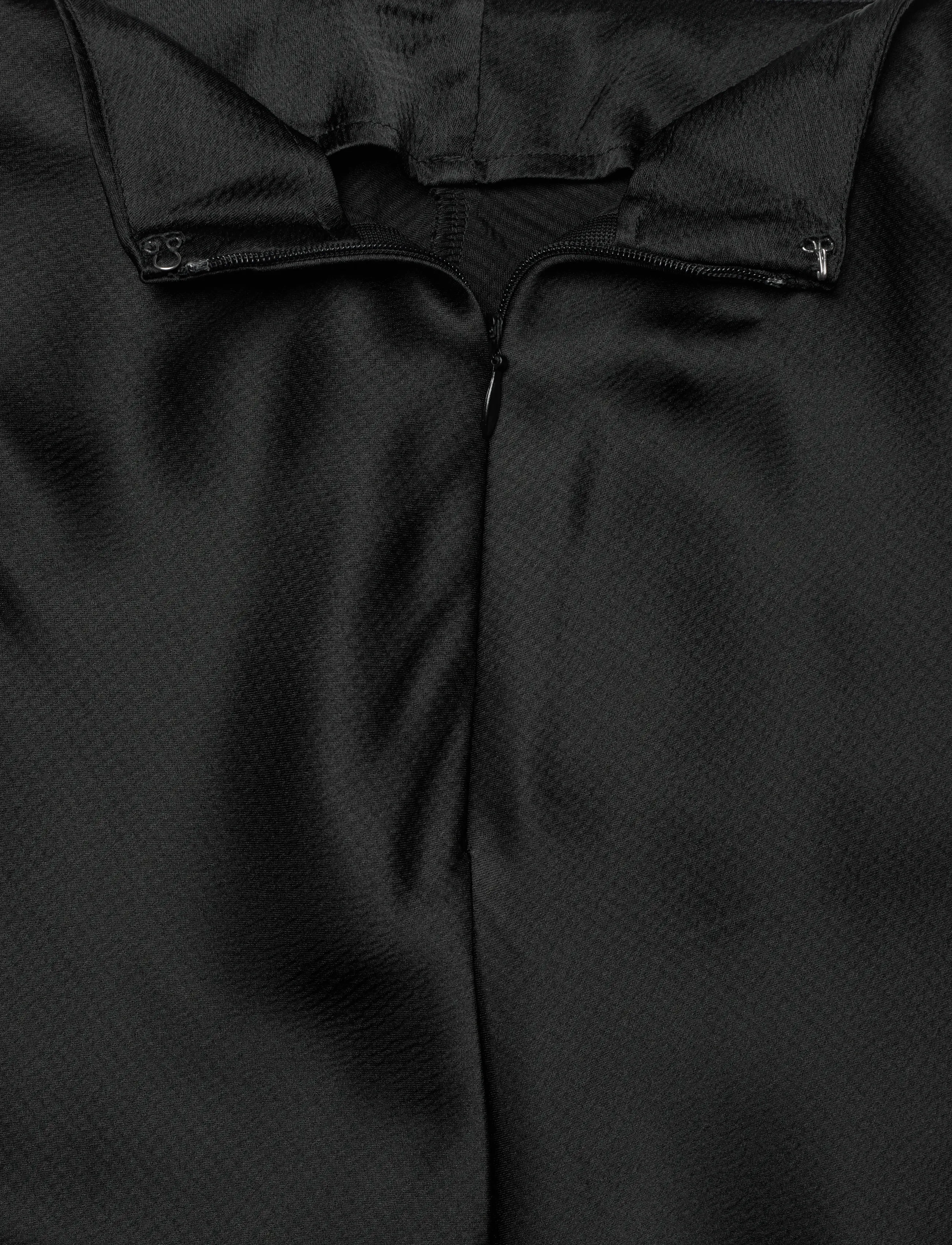 BOSS - C_Vlace - midiseelikud - black - 2