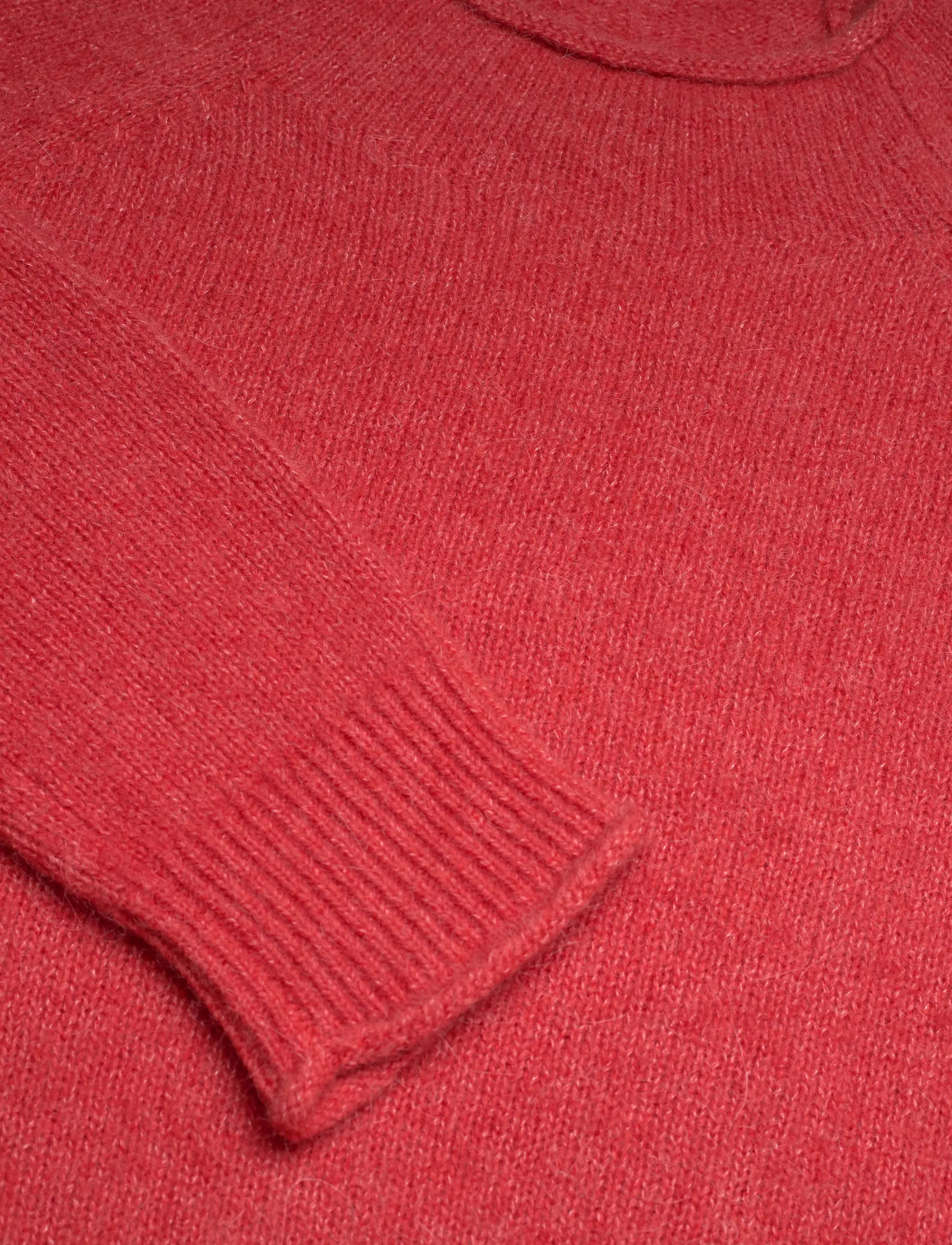 BOSS - C_Fesperanasy - light/pastel red - 2