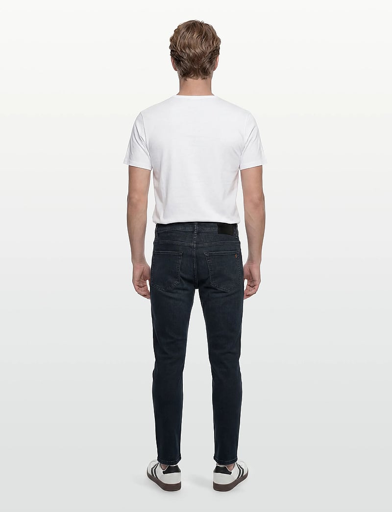 BOSS - RE.MAINE BO - slim fit jeans - dark blue - 4