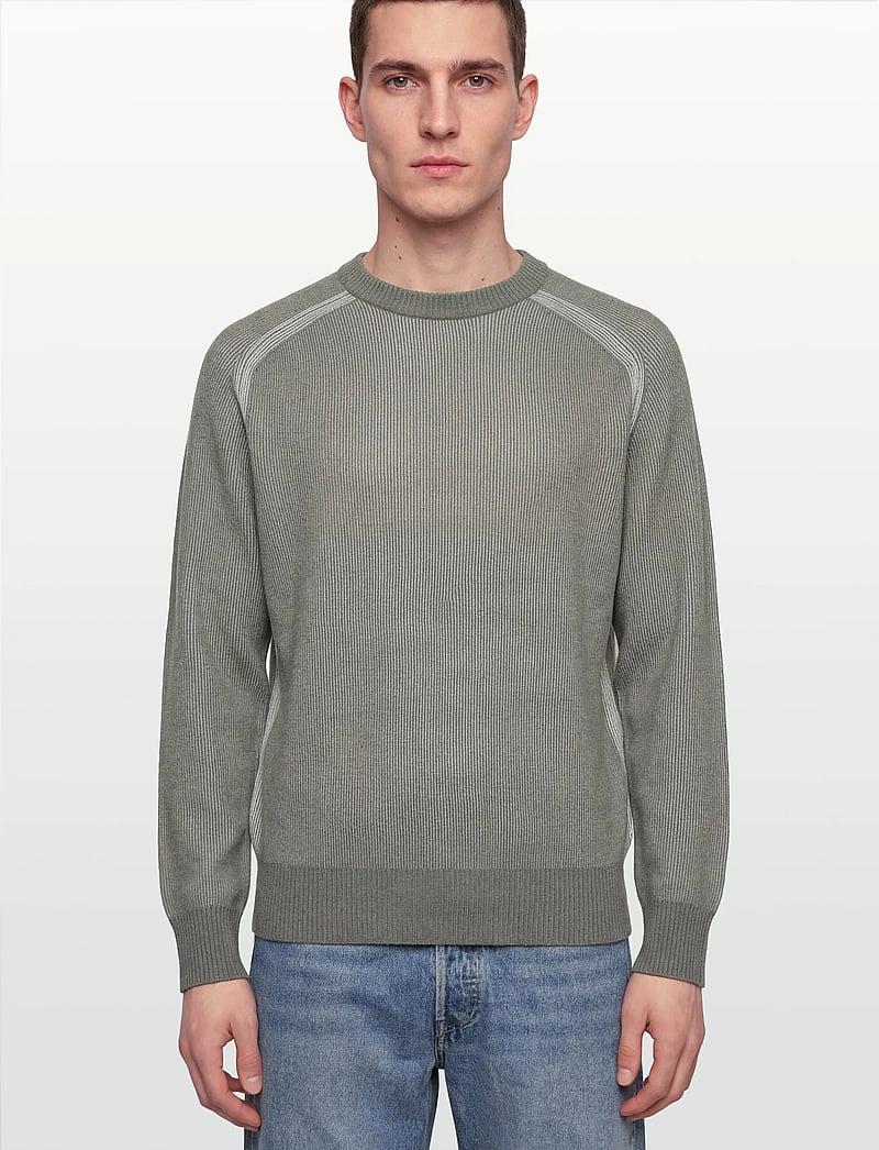 BOSS - Akajer - rundhals - open grey - 3