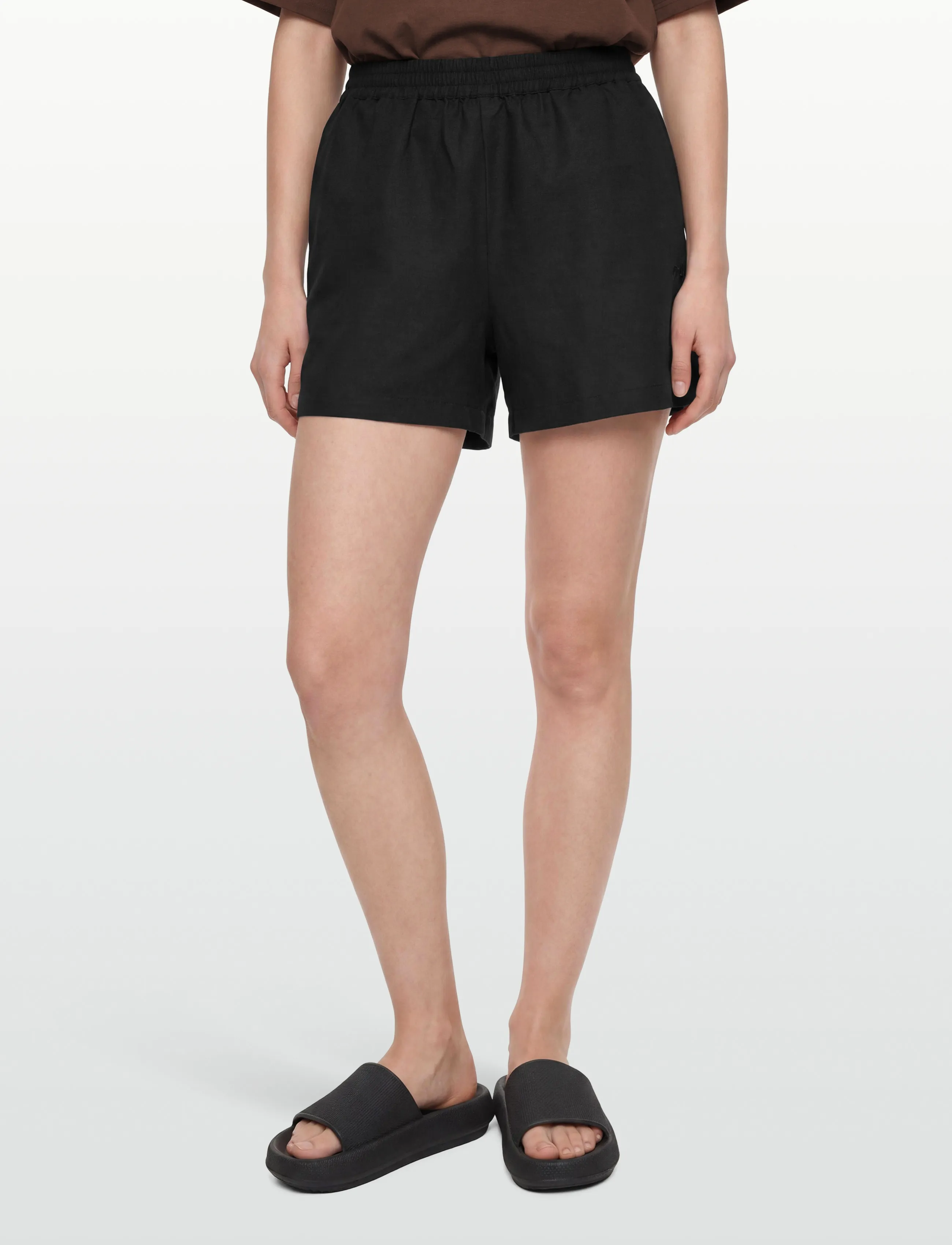 BOSS - C_Tallan - casual shorts - black - 3