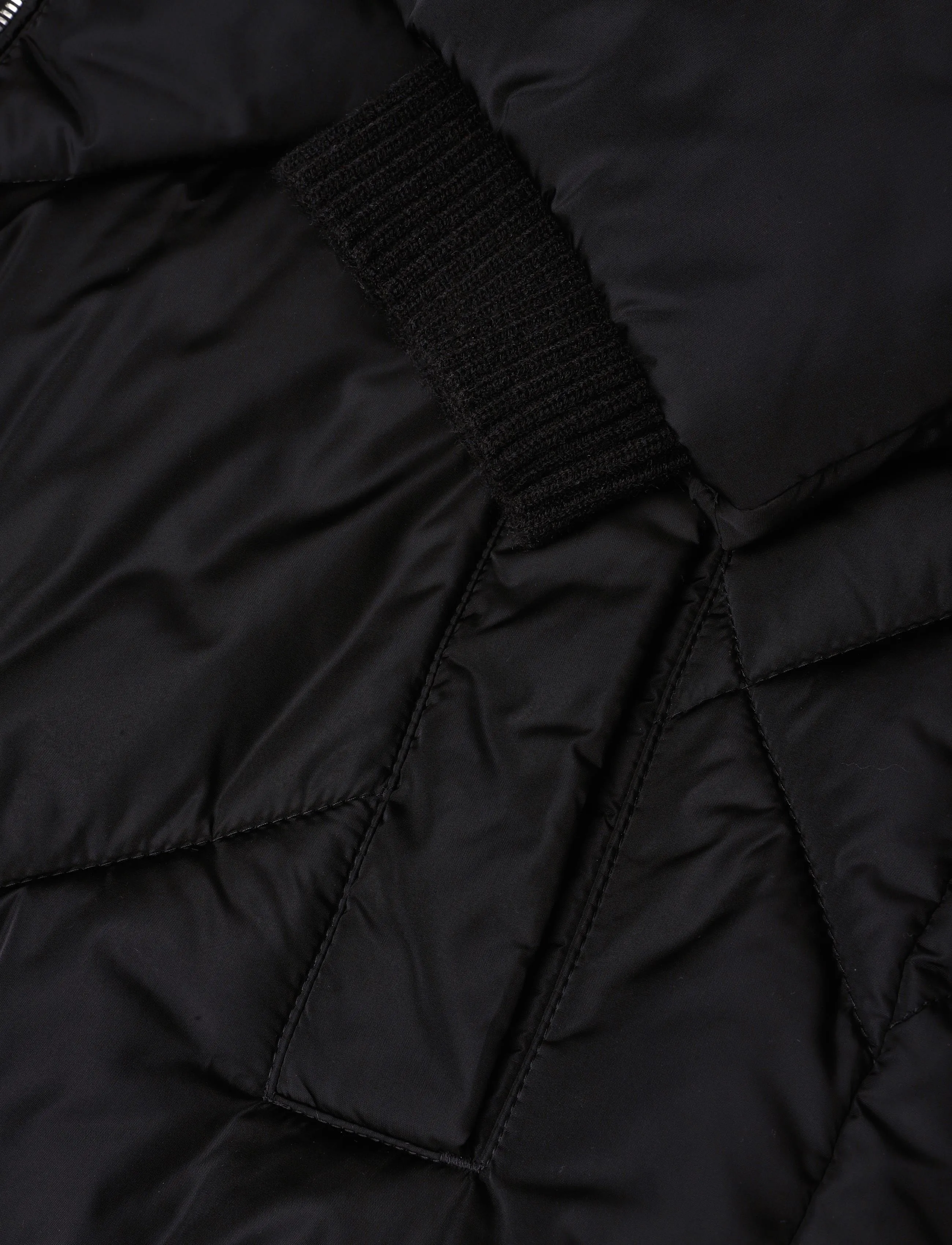 BOSS - C_Pyrani1 - black - 3