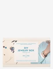 Bracelet - armbånd box - box no 8 - YELLOW