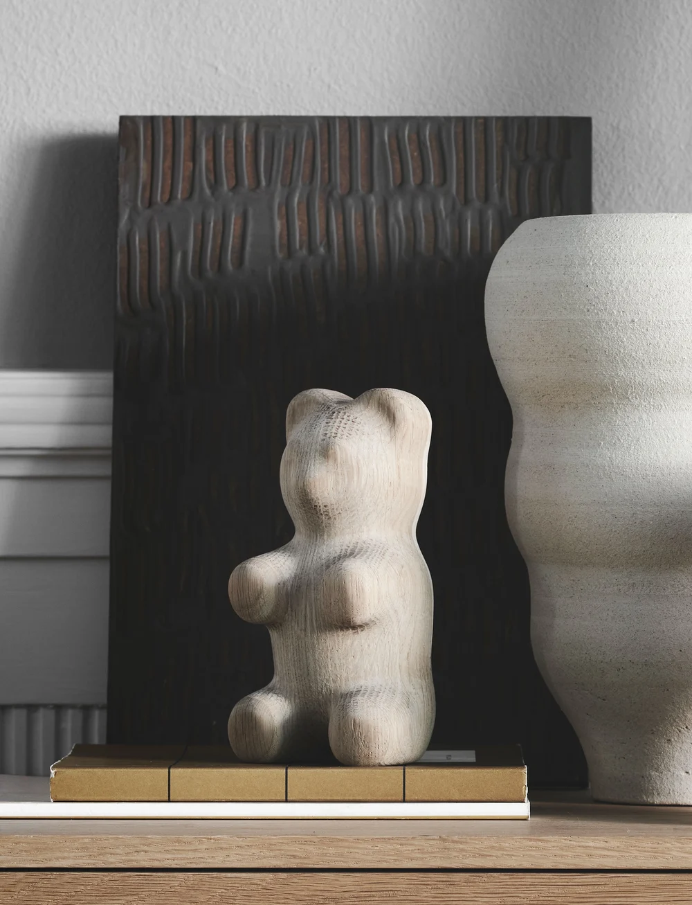 Boyhood - Gummy Bear Oak Large - houten figuren - oak - 2