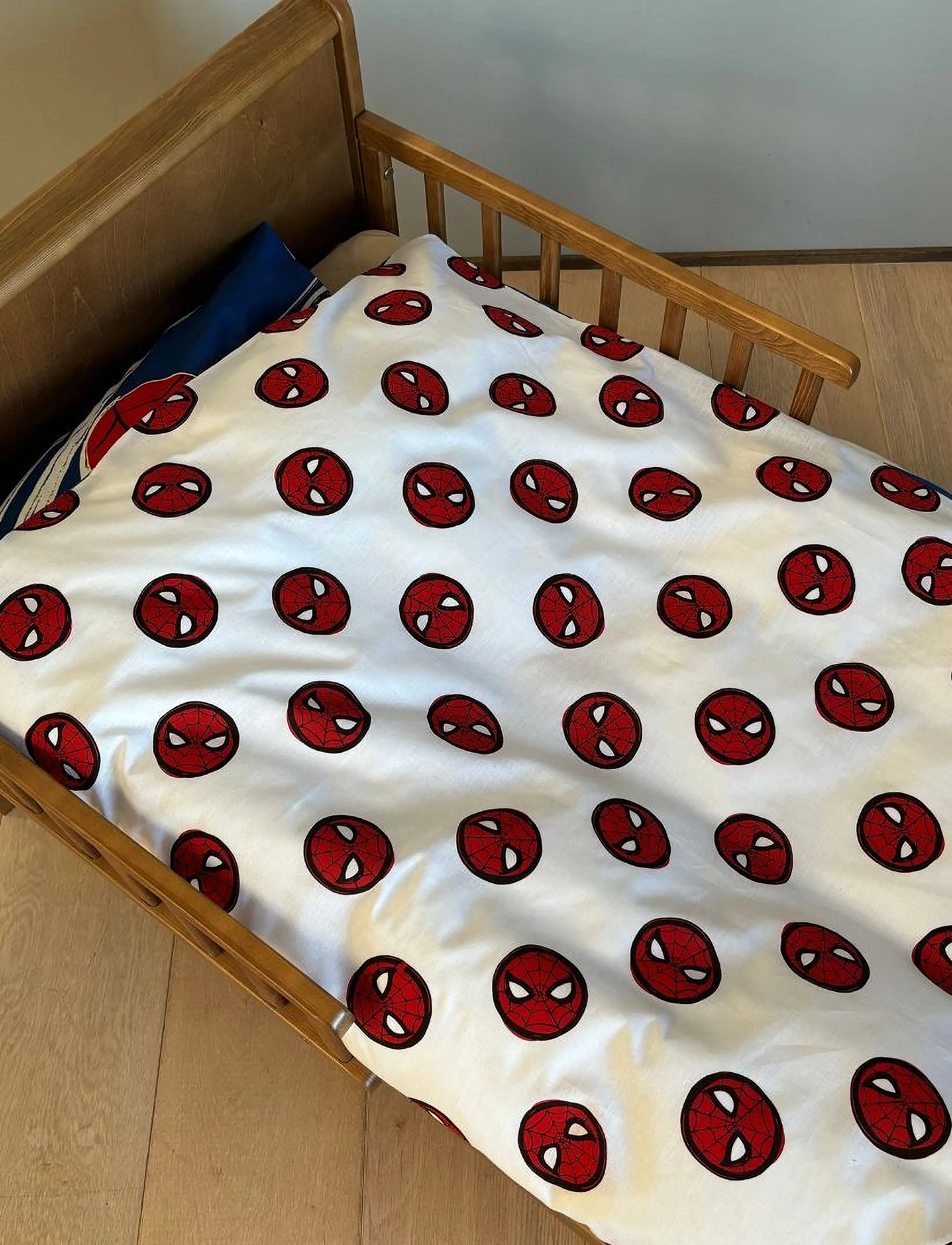 Spider-man - Bed linen Spiderman 1053 Glow - 100x140 40x45 cm - komplety pościeli - multi coloured - 2