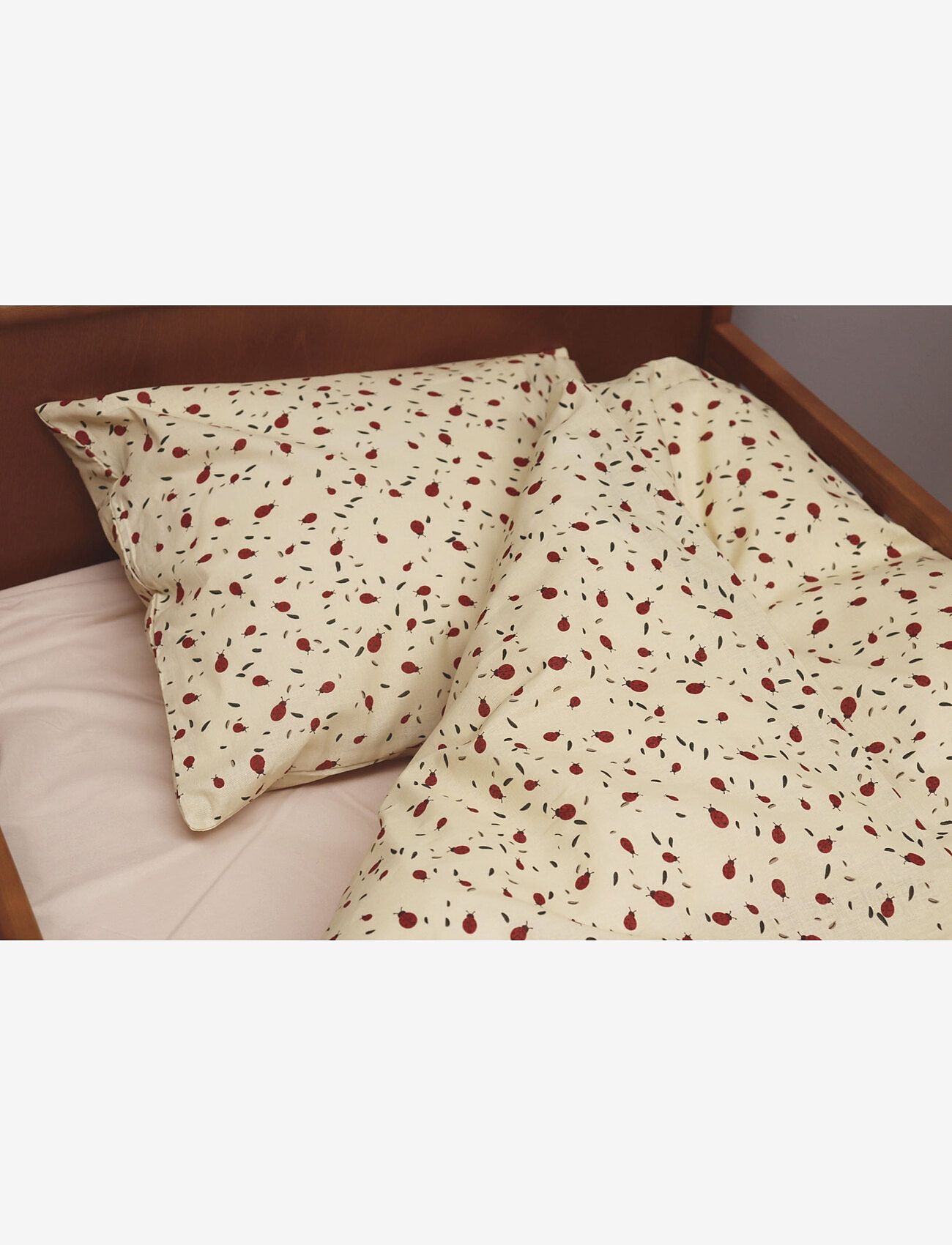 BrandMac - Bed linen "by mats" Ladybug Leaf 70x100, 40x45 cm - multi coloured - 1