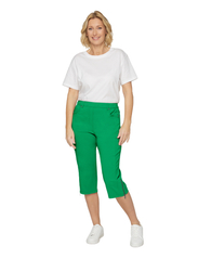 Brandtex - Capri pants - pusgarās bikses - bright green - 4