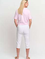 Brandtex - Capri pants - capribukser - white - 5