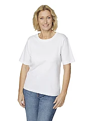 Brandtex - T-shirt s/s - t-shirts - offwhite - 0