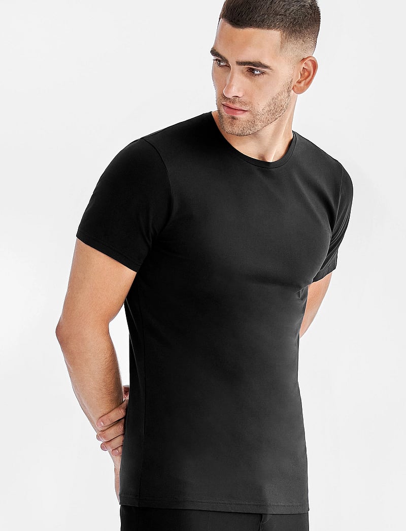 Bread & Boxers - Crew-Neck Slim - kortermede t-skjorter - black - 0