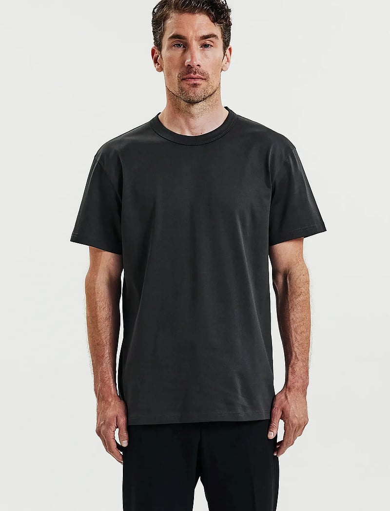 Bread & Boxers - Crew Neck PIma - kortärmade t-shirts - charcoal - 0