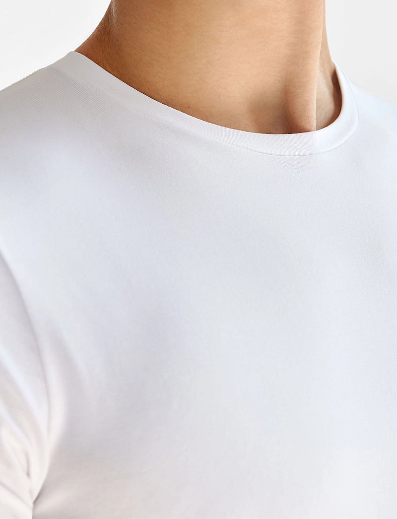 Bread & Boxers - Long sleeve Slim - langærmede t-shirts - white - 4