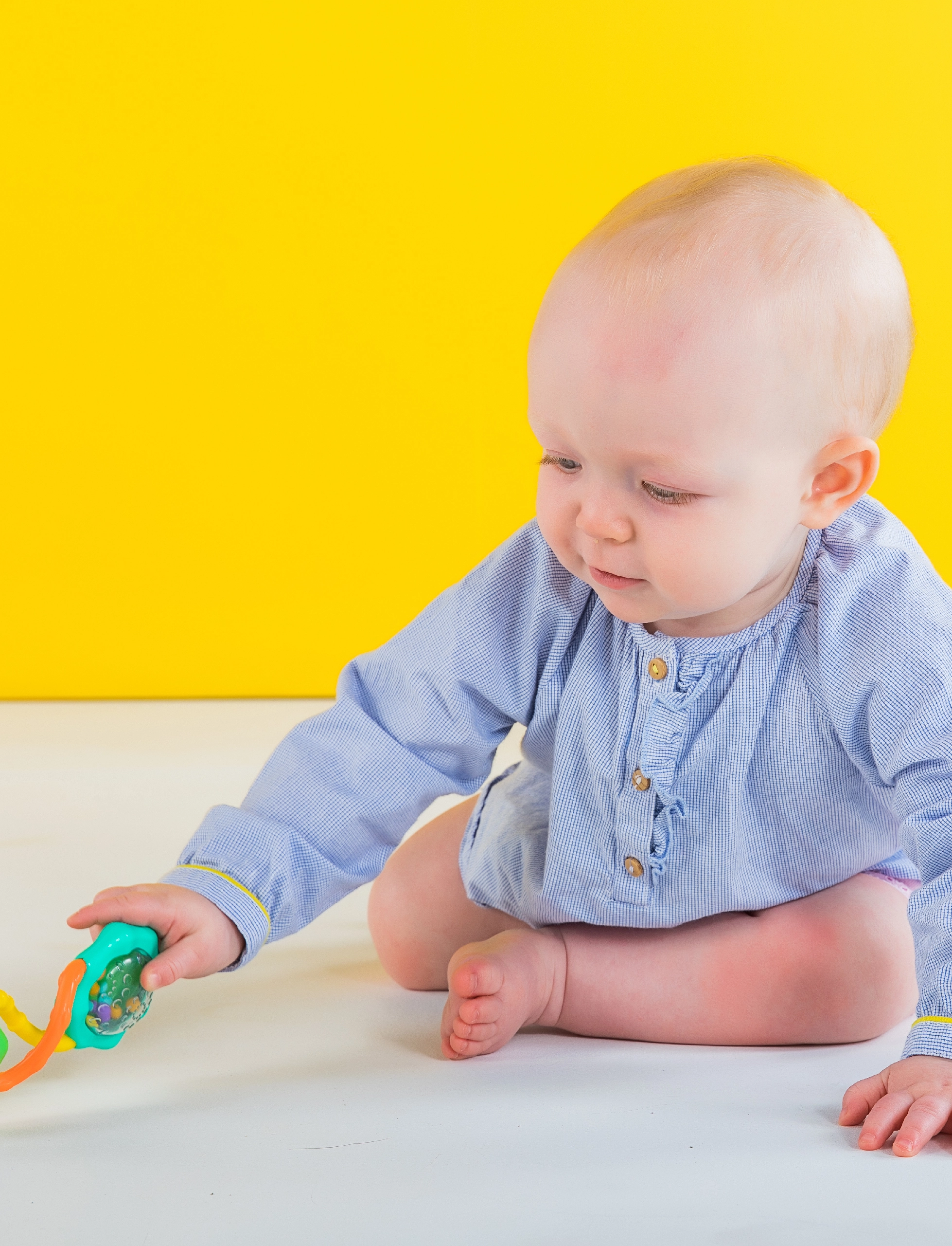 Bright Starts - Rangle, Rattle & Shake Barbell™, grøn - rangler - multi coloured - 3