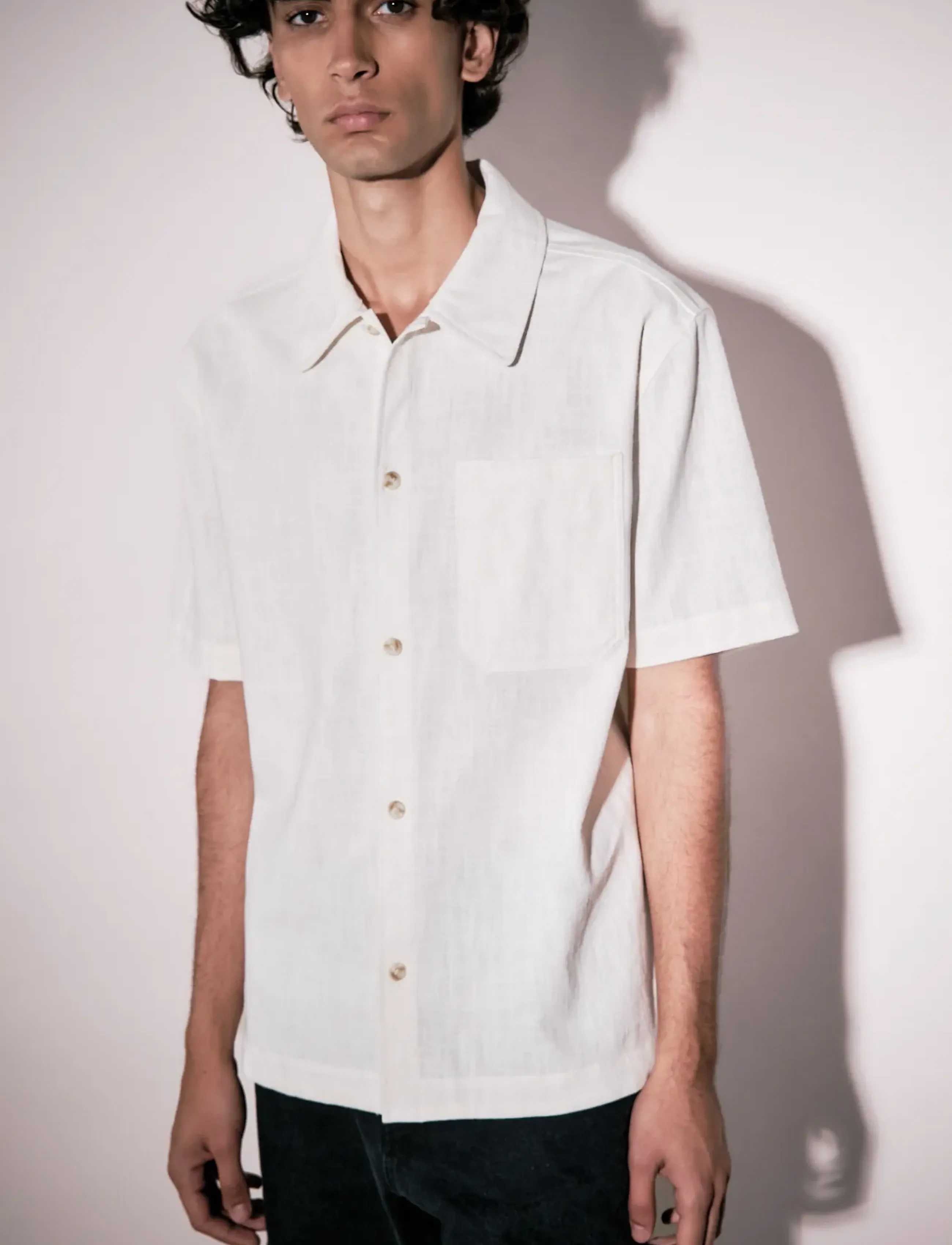 Brixtol Textiles Frank S/S Linen Dark Navy, L, Shirts, Creme - Short-sleeved Männerswear