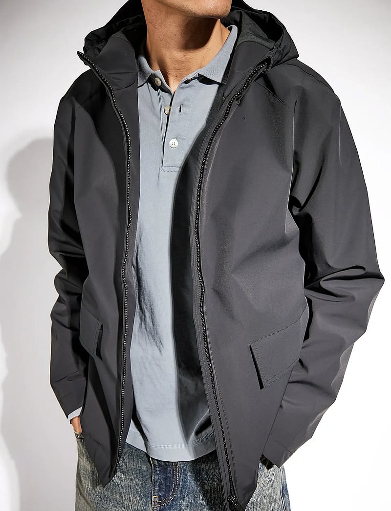 Brixtol Textiles - Aiden Black - vindjakker - black - 4