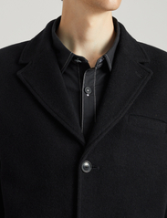 Brixtol Textiles - Ian - winter jackets - black - 5