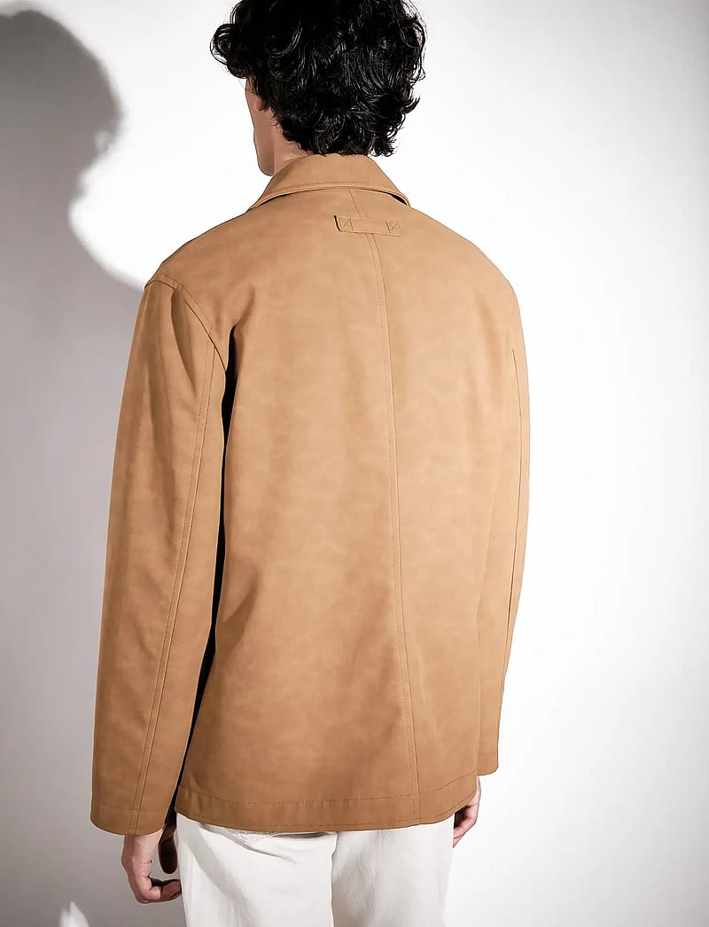 Brixtol Textiles - Alfred Faux Suede Tan Suede - kurtki-wiosenne - tan suede - 3