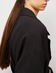 Brixtol Textiles - Odette Linen - coats - black - 5