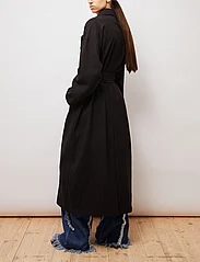 Brixtol Textiles - Odette Linen - coats - black - 6