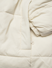 Brixtol Textiles - Ino RE-NY - winter jacket - chalk - 3