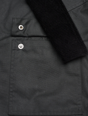 Brixtol Textiles - Sissel Wax - paminkštintosios striukės - black - 8