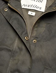 Brixtol Textiles - Sissel Wax - winter jacket - olive - 6