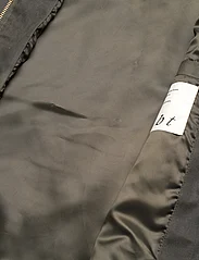Brixtol Textiles - Sissel Wax - winter jacket - olive - 9