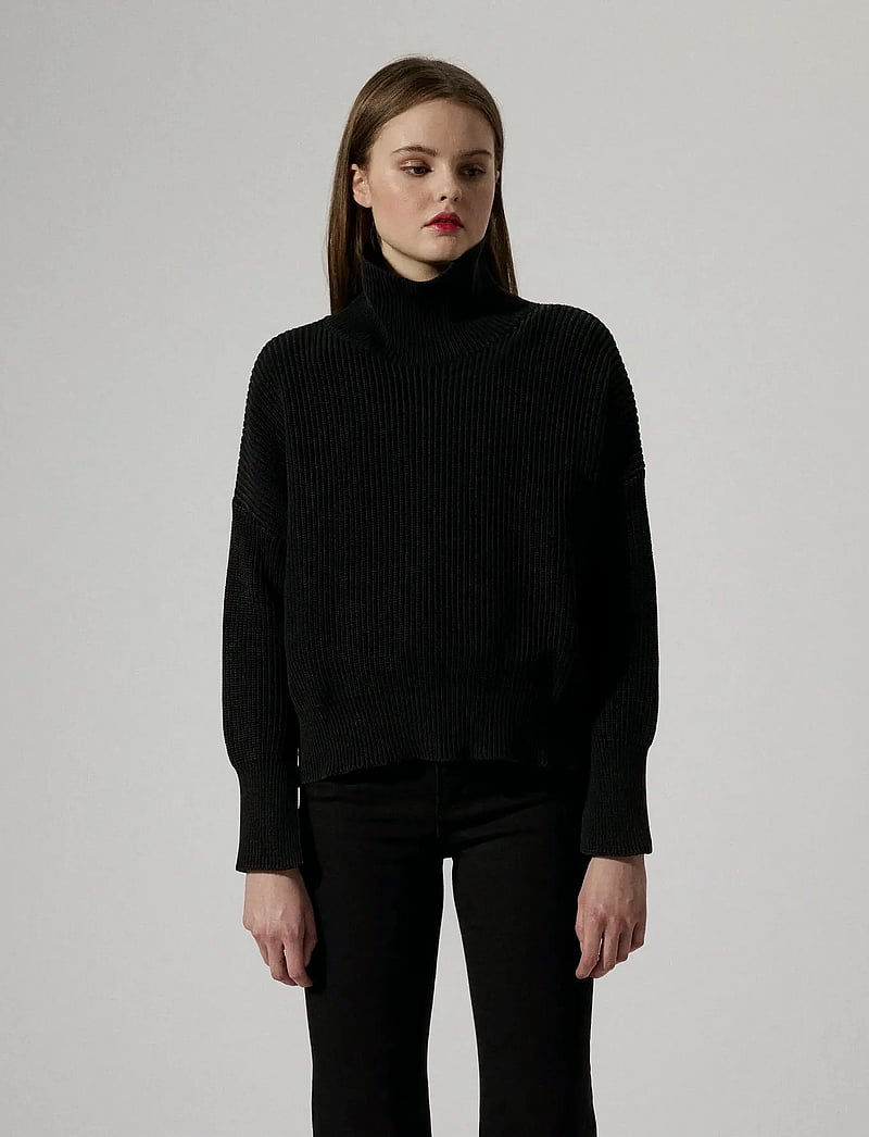 Brixtol Textiles - Sage Dusty Red - rollkragenpullover - black - 0