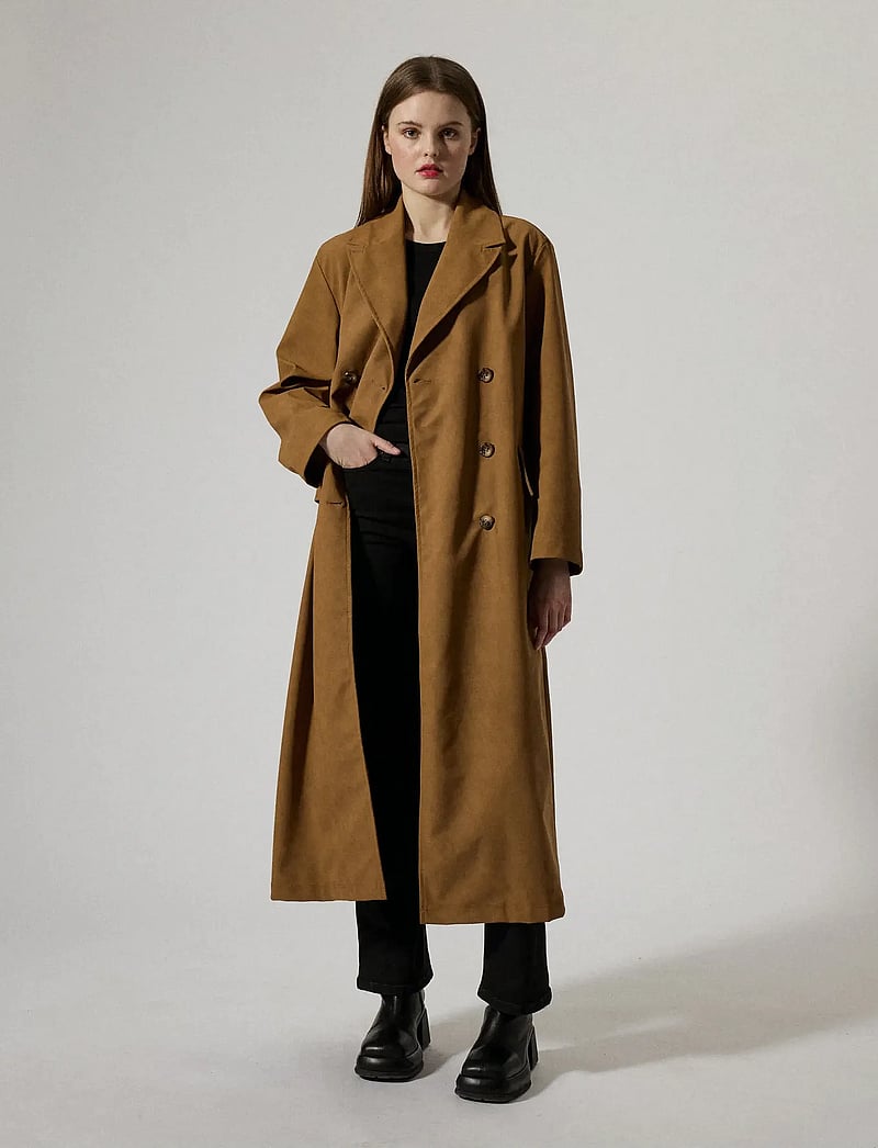 Brixtol Textiles - Olivia Faux suede - ullkappor - tan suede - 2