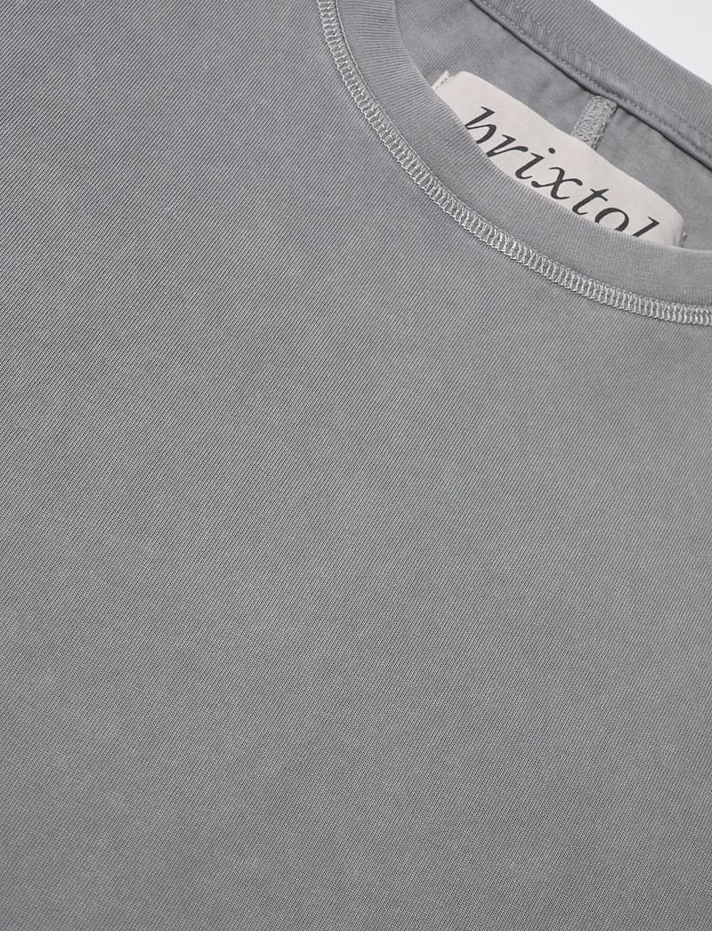 Brixtol Textiles - BT T-shirt Washed dusty blue - t-shirts - washed grey - 5
