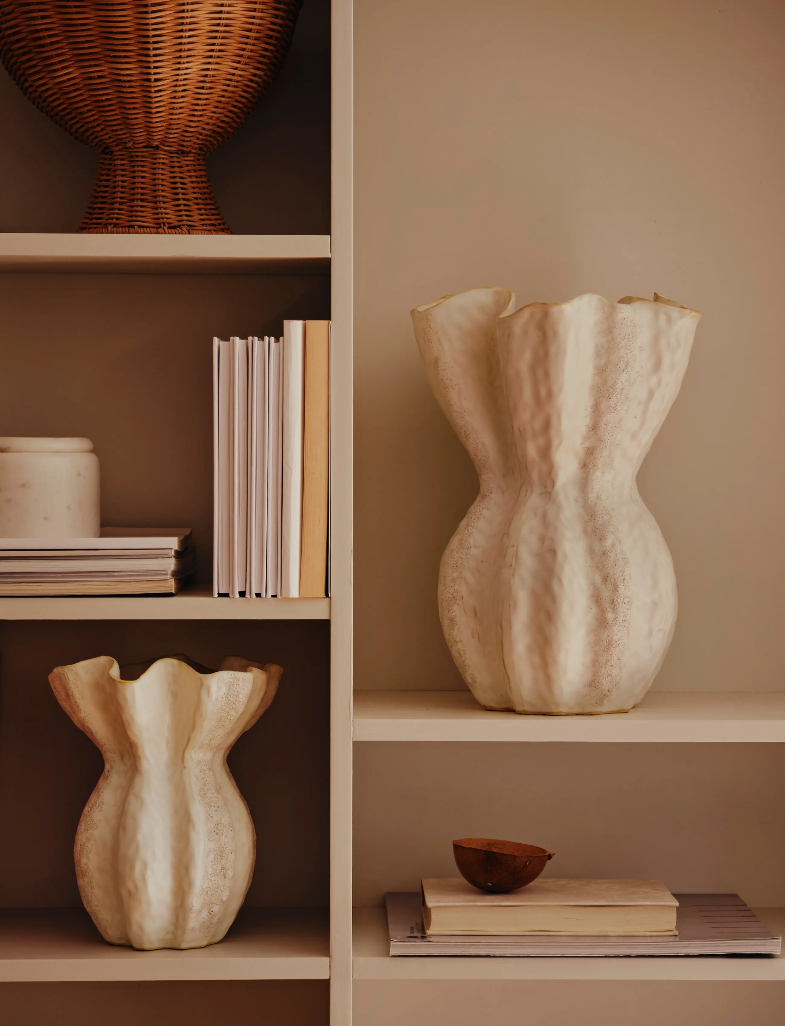 Broste Copenhagen Cori Vase, W 24.6 cm, White, Vases > Other Vases, Unisex
