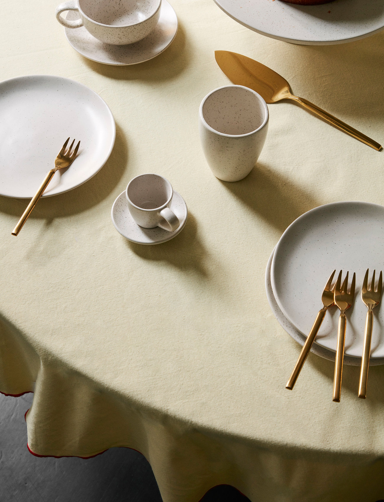 Broste Copenhagen - TVIS Cake fork - forks - rose gold - 1