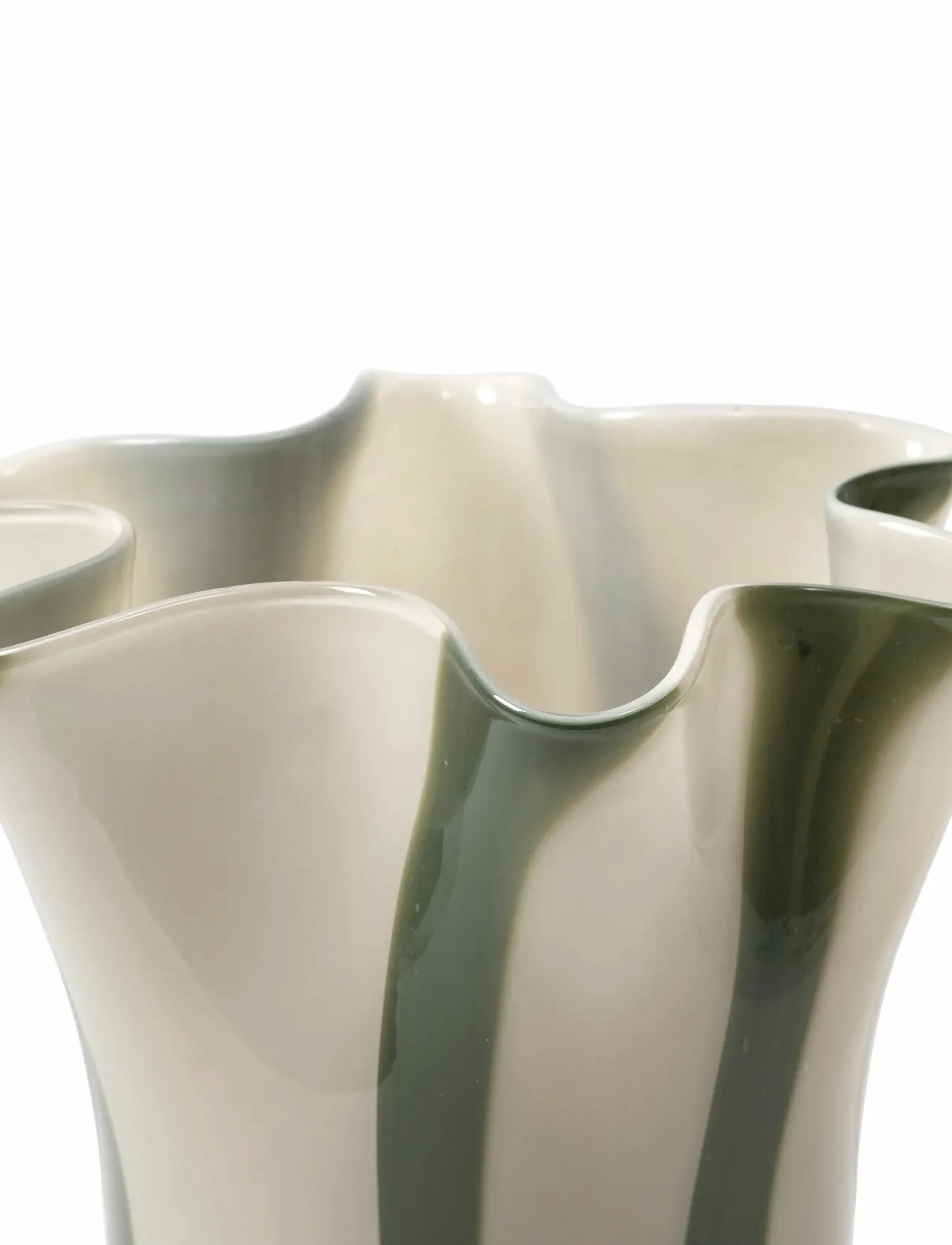 Broste Copenhagen - Liva Vase - vases - green - 2