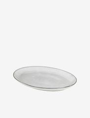 Broste Copenhagen - Plate oval Nordic Sand - dinner plates - nordic sand - 1
