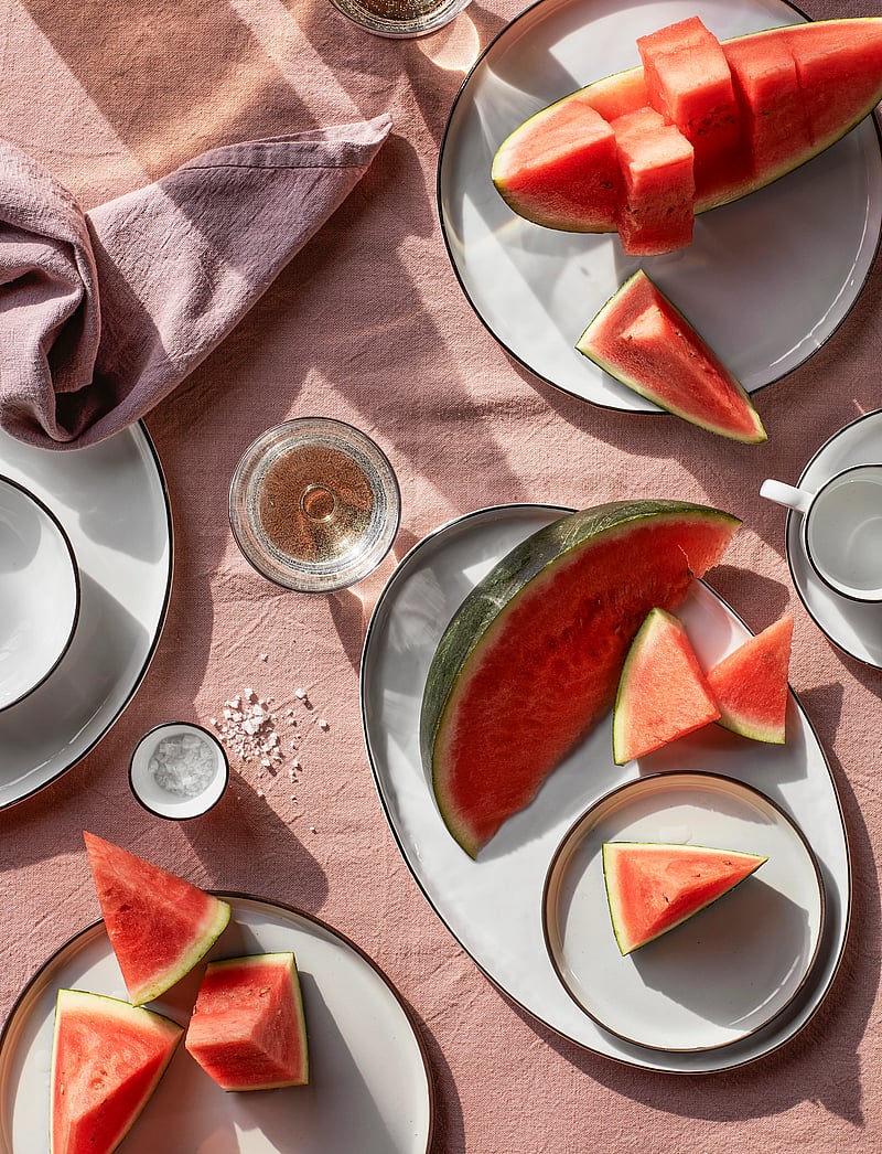 Broste Copenhagen - Salt Side plate - osta hinna alusel - white w/black rim - 2