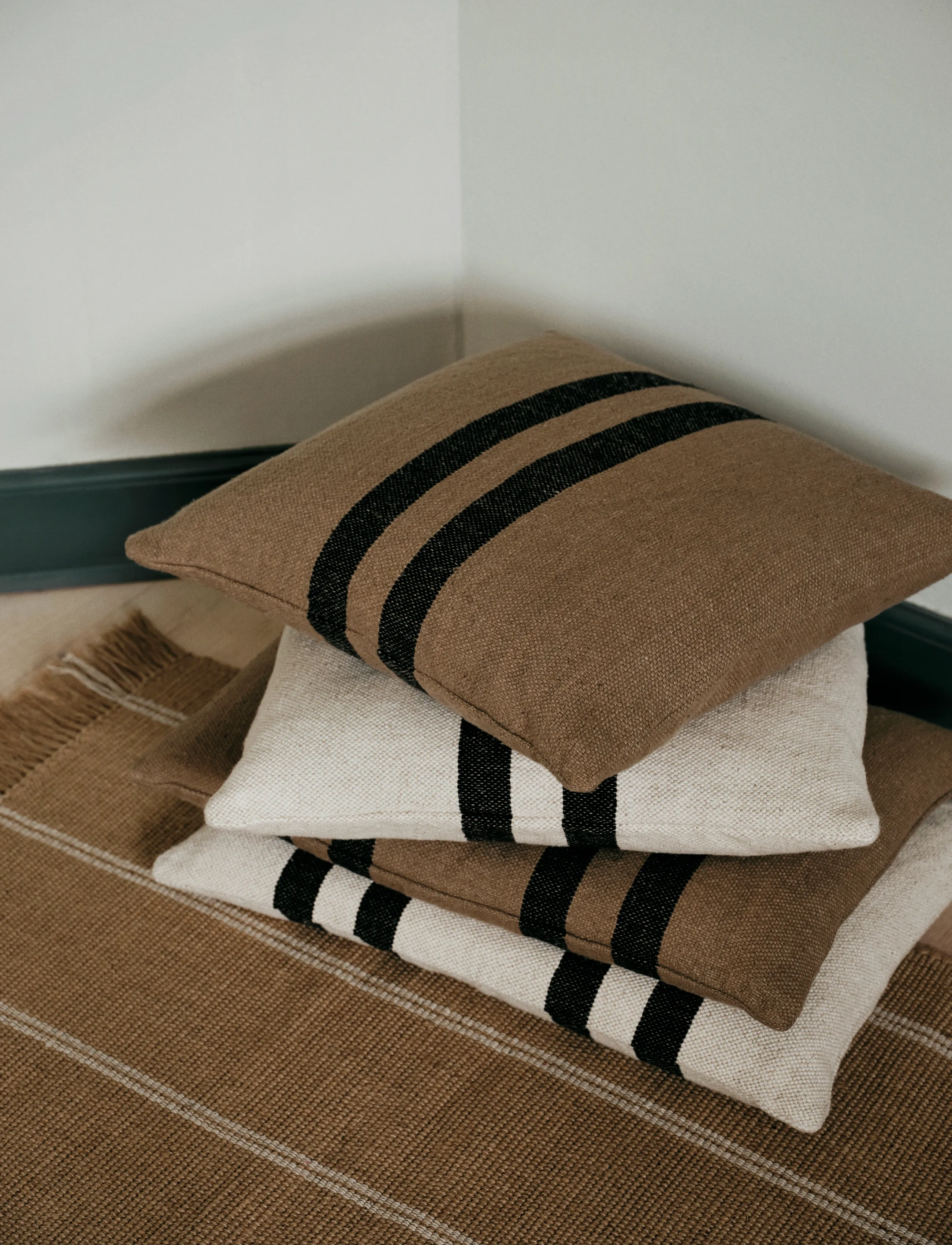 Broste Copenhagen Sigrun Cushion Cover, L60 cm, Cushions & Blankets, Braun - Covers, Homeware