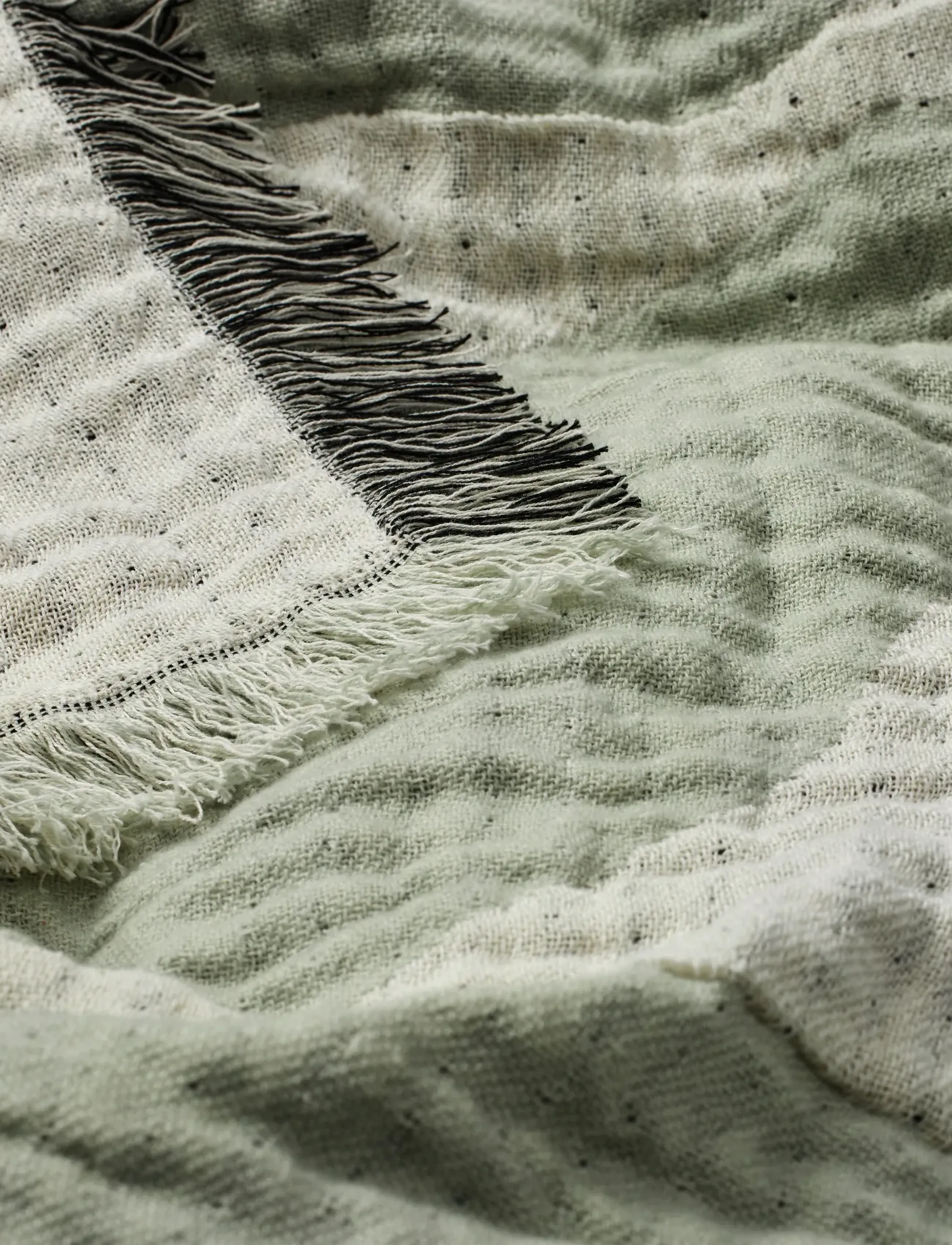 Broste Copenhagen - Herbert Throw - tepper & pledd - green - 1