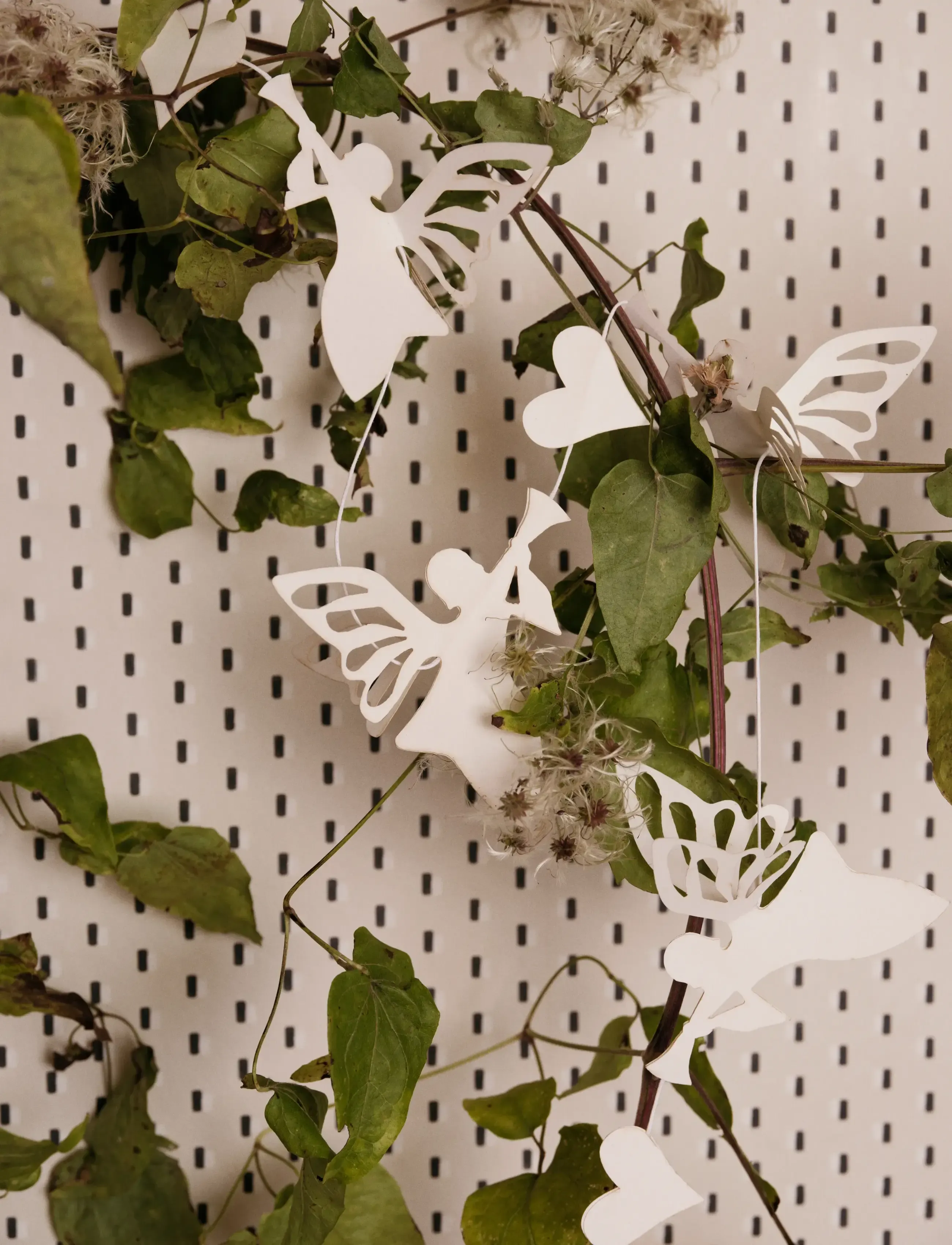 Broste Copenhagen - Nostalgia Garland Angel - off white - 0