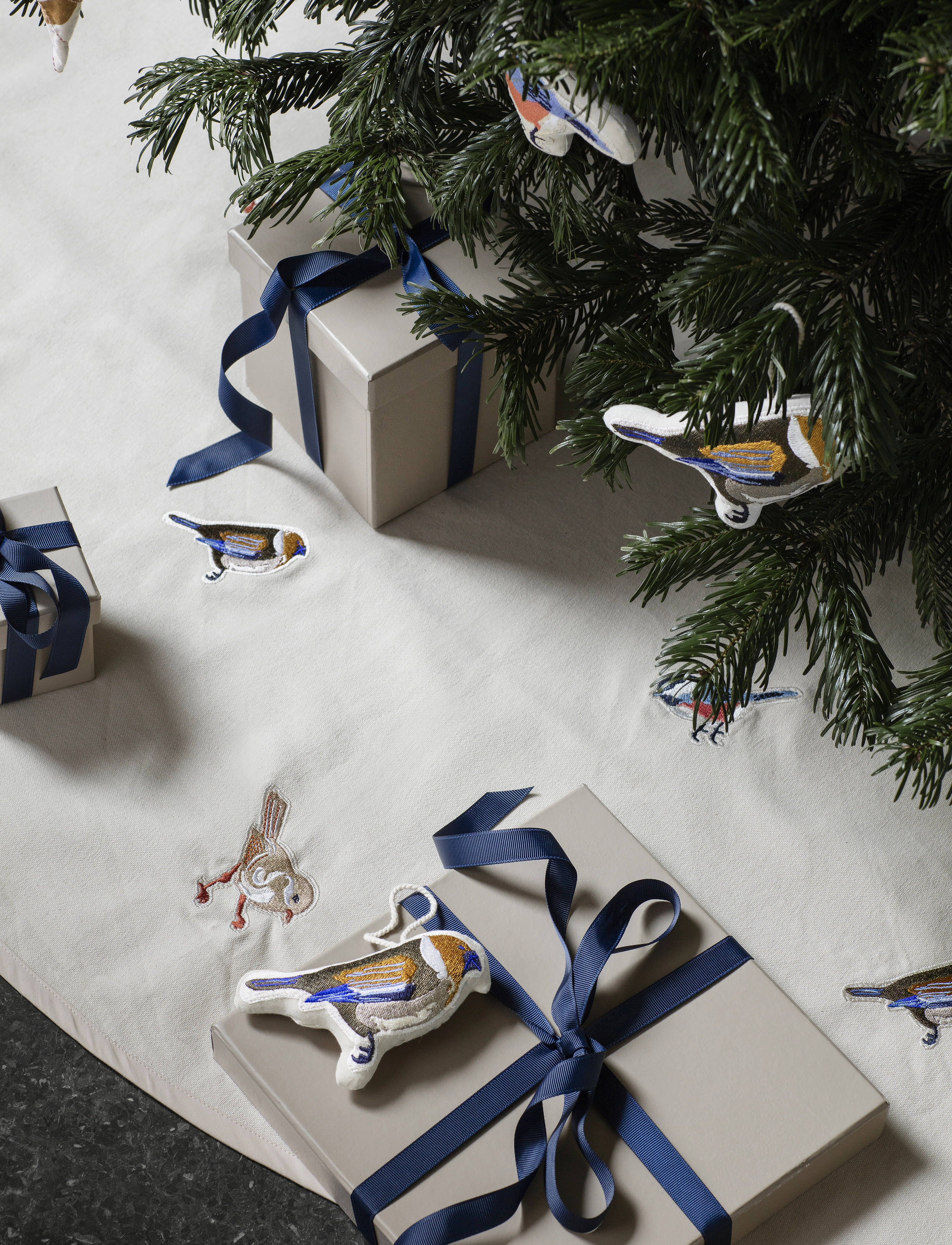 Broste Copenhagen Deer Christmas Tree Rug,,,Creme Gr.Ø 120 CM