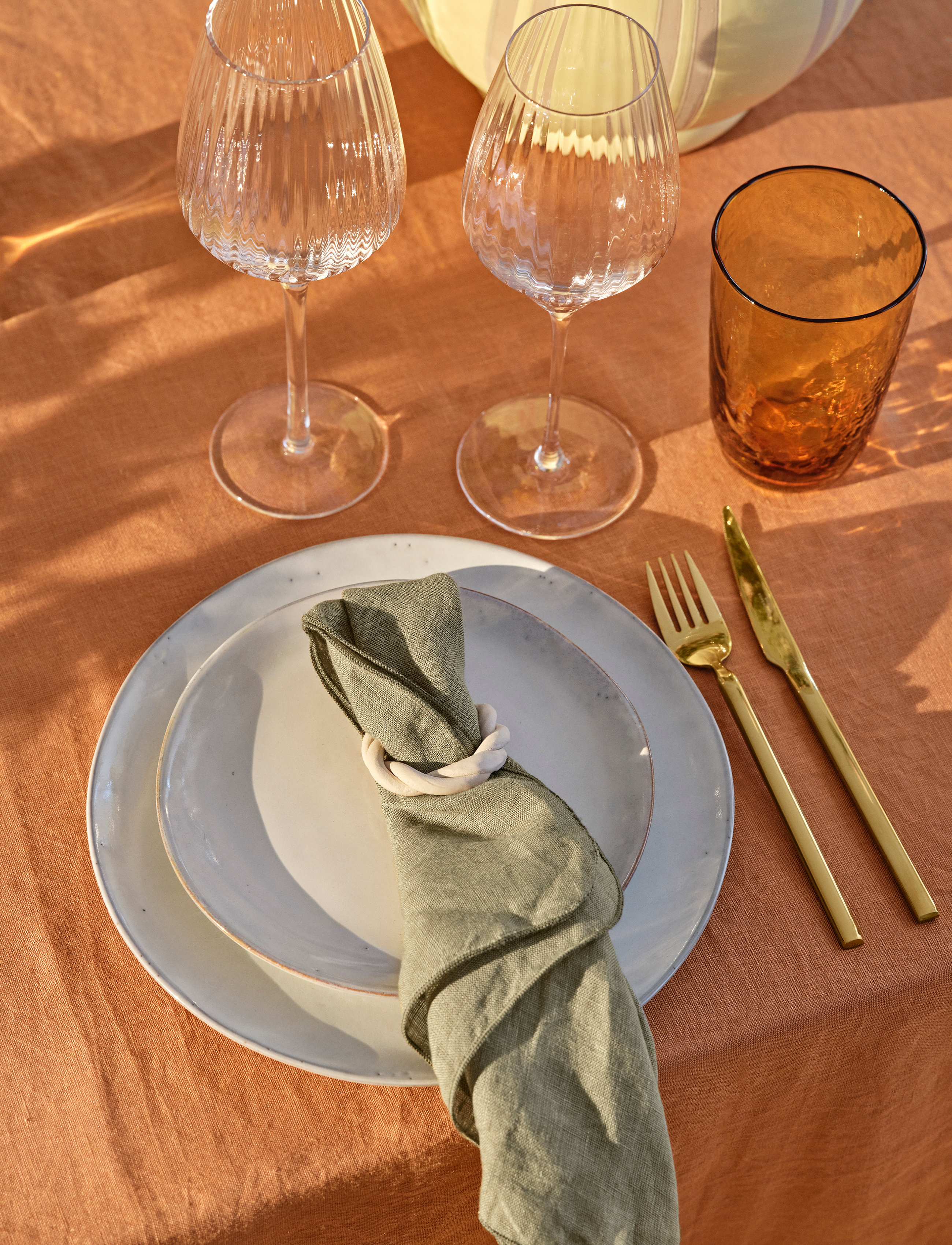 Broste Copenhagen Vanilla, Ø26 cm, Plates, Beige - Table Settings&sets, Homeware