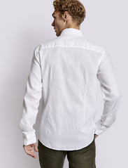 Bruun & Stengade - BS Ferrol Casual Slim Fit Shirt - linneskjortor - white - 4