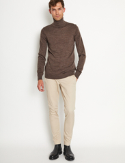 Bruun & Stengade - BS Saturn Regular Fit Knitwear - džemperi ar augstu apkakli - brown - 1
