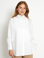 Bruun & Stengade - BS Bernadette Regular Fit Shirt - krekli ar garām piedurknēm - white - 6