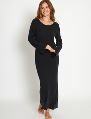 Bruun & Stengade - BS Blanche Regular Fit Dress - strikkede kjoler - black - 6