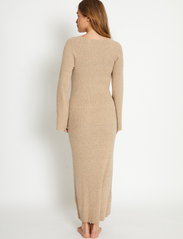 Bruun & Stengade - BS Blanche Regular Fit Dress - neulemekot - sand - 3