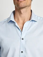 Bruun & Stengade - BS Woodson Slim Fit Shirt - muodolliset kauluspaidat - light blue/white - 4