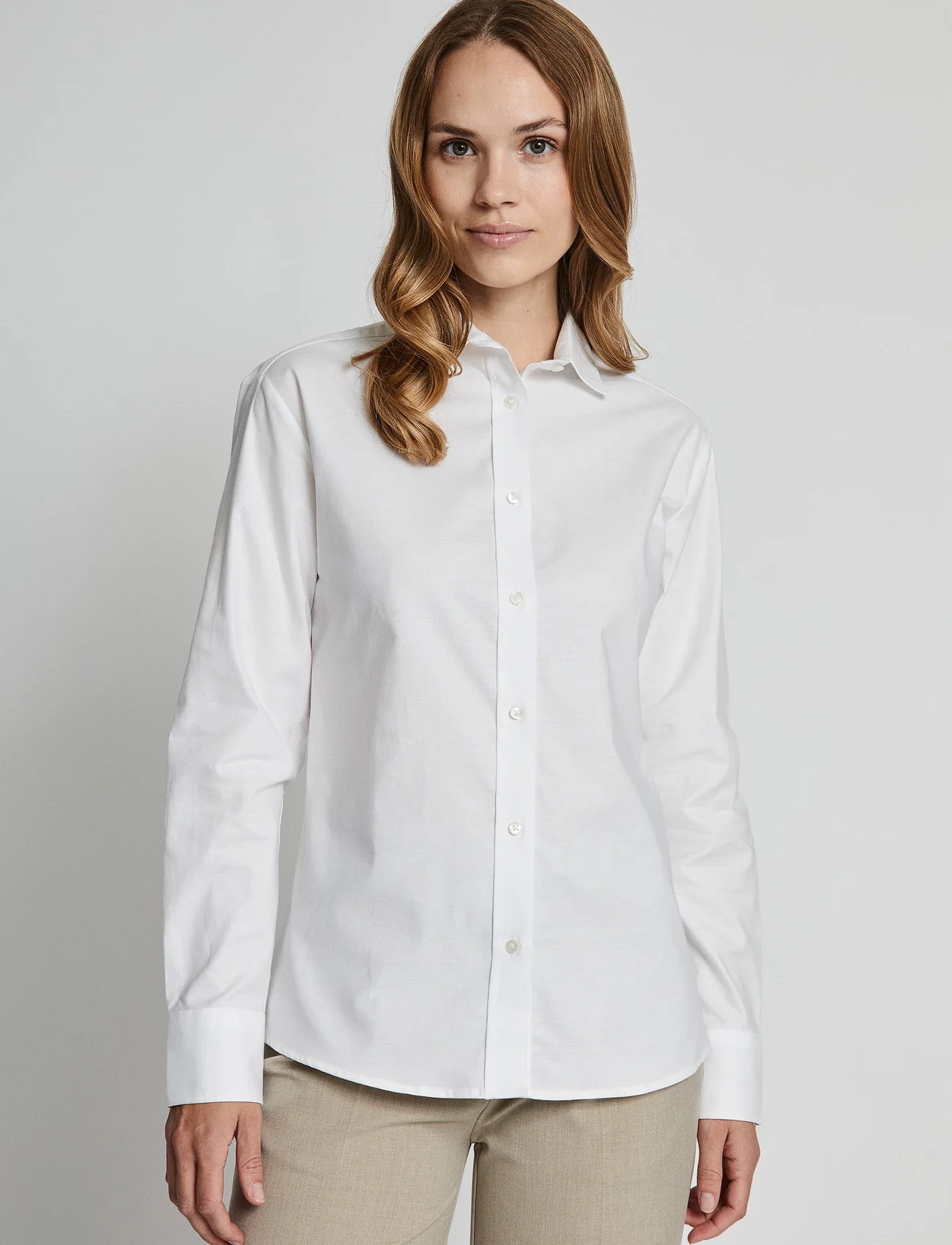 Bruun & Stengade - BS Marie Slim Fit Shirt - krekli ar garām piedurknēm - white - 0