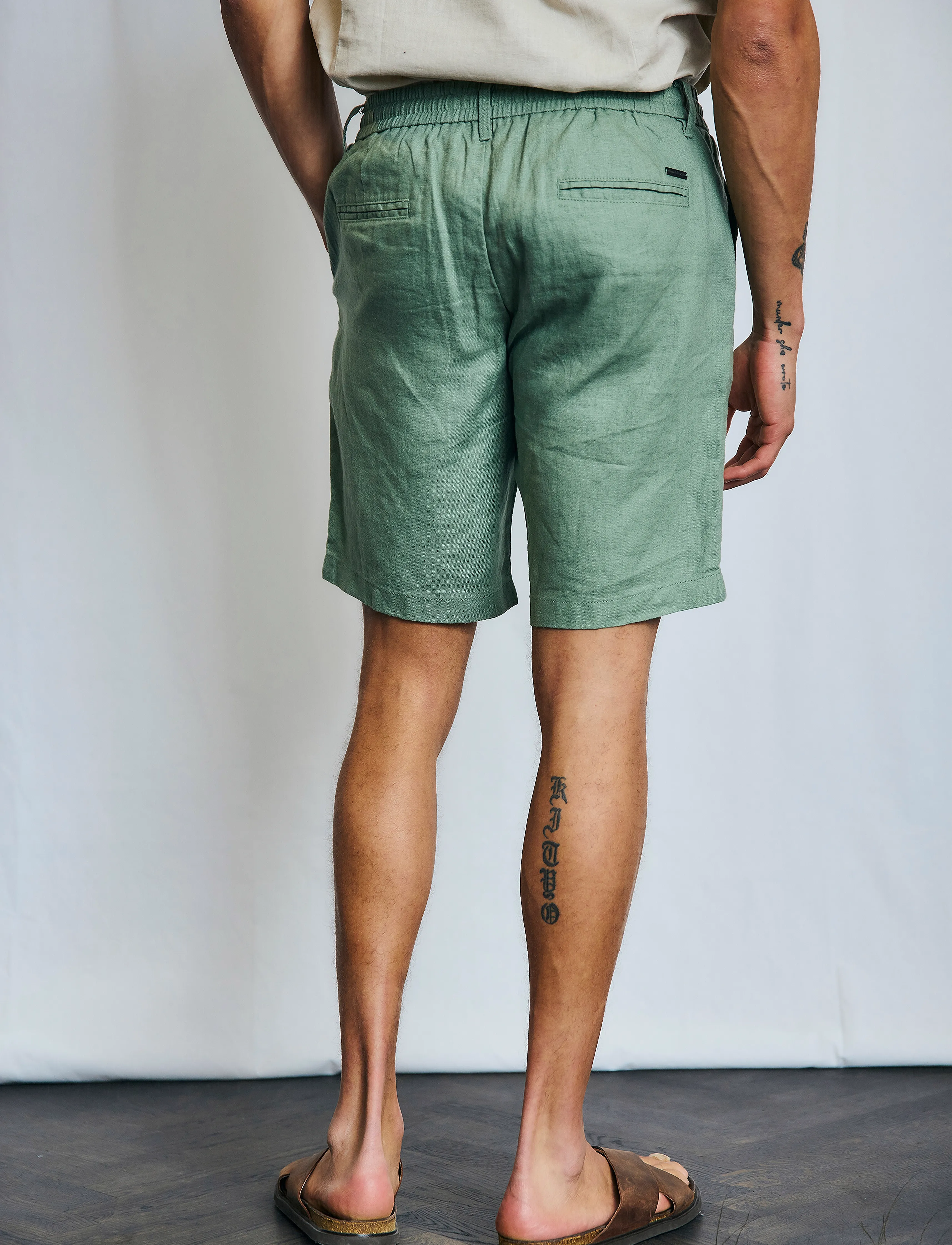 Bruun & Stengade - BS Renato Regular Fit Shorts - linen shorts - green - 3