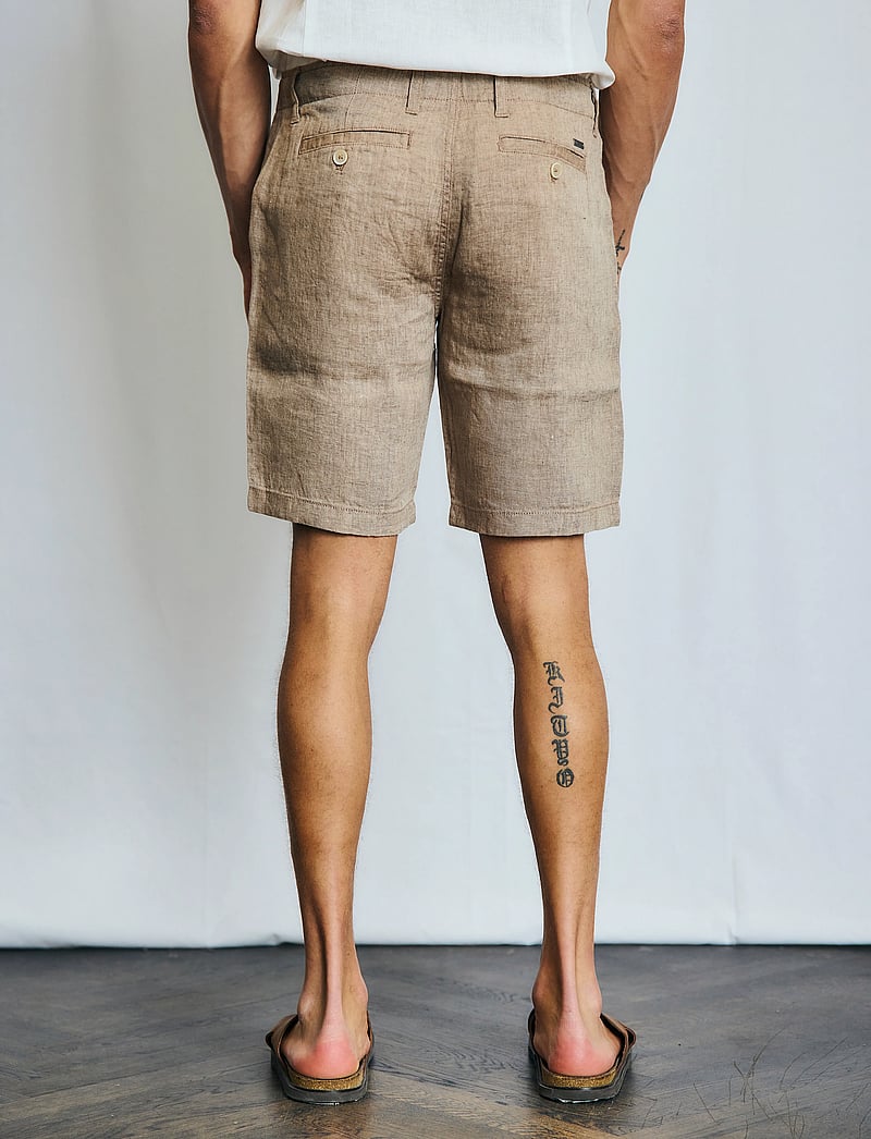 Bruun & Stengade - BS Peppon Regular Fit Shorts - leinen-shorts - brown - 5